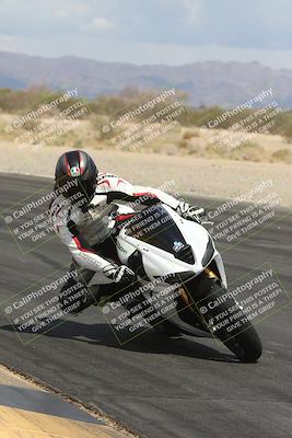 media/May-05-2025-Moto Forza (Mon) [[3c1838c5e5]]/2-B Group/Session 2 (Turn 7 Inside)/